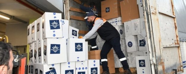 İzmir Karabağlar'dan aralıksız destek