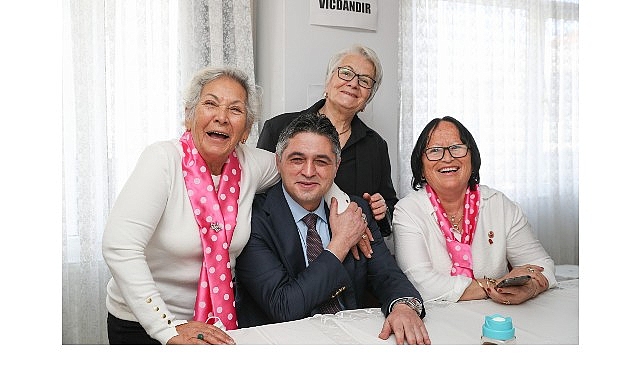 Aliağa Belediye Başkanı Serkan Acar’a Desteklerinden Dolayı Özel Şilt 1 aliaga belediye baskani serkan acara desteklerinden dolayi ozel silt