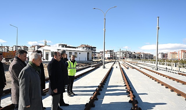 baskan altay butun gucumuzle sehrimizin rayli sistem agini guclendirmeye gayret ediyoruz