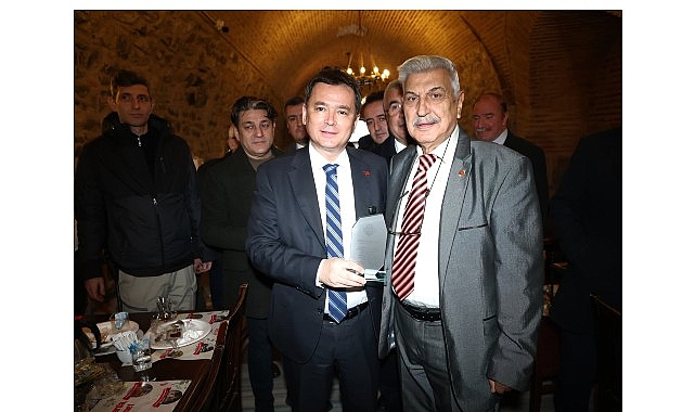 Başkan Aydın Müjdeyi Verdi: “Arap Şükrü Sokağı Yenilendi” 1 baskan aydin mujdeyi verdi arap sukru sokagi yenilendi