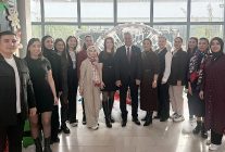 baskan topaloglundan krese yeni yil ziyareti