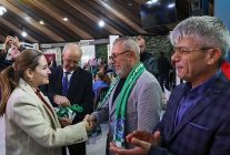 baskan vekili ozdemir konyalilarla bulustu