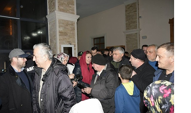 belediye baskani nergiz karaagacli ozturk regaip kandilinde hemsehrilerimizle bir araya geldi