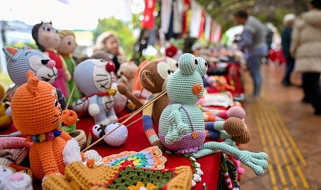 Bornova’da Yılbaşı Hediyelik Eşya Günleri 1 bornovada yilbasi hediyelik esya gunleri