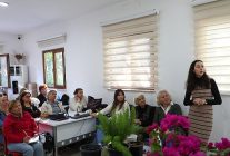 buyuksehirden yas almis bireylere evde cicek yetistiriciligi egitimi