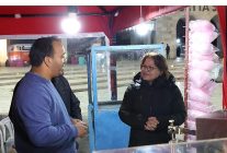 didim cumhuriyet kent meydaninda yilbasi coskusu her aksam devam ediyor