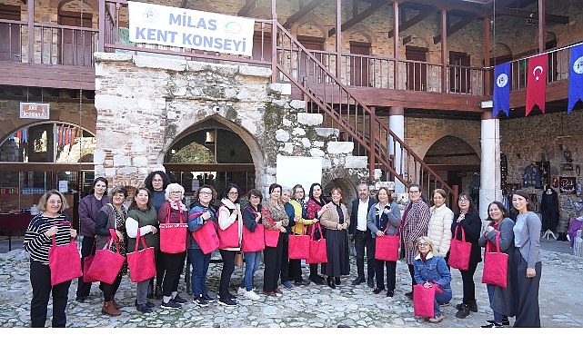 dikis atolyesi etkinliginde el emegi goz nuru cantalar uretildi