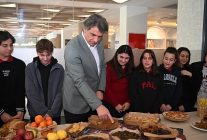 gelenek ve gelecek bir arada