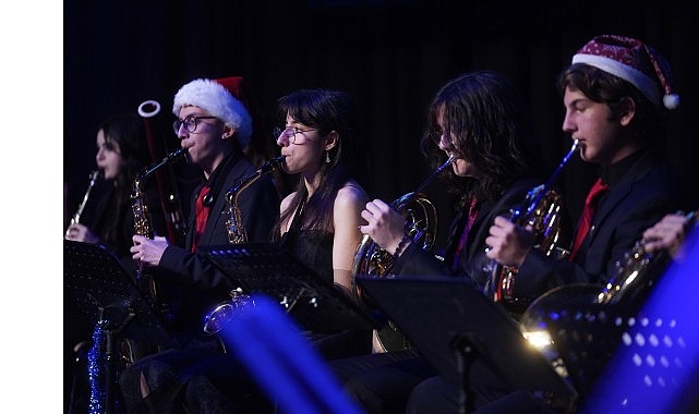 genc muzisyenlerden umut dolu yeni yil konseri