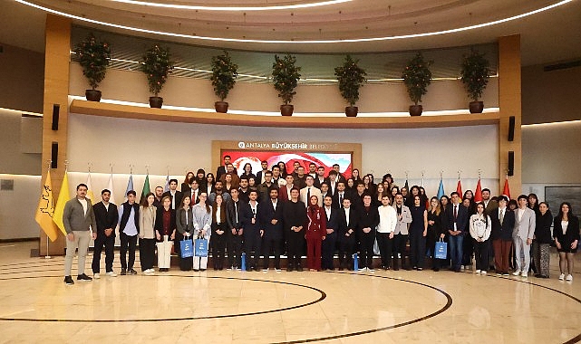 Gençlik Meclisi yeni dönemin ilk toplantısını gerçekleştirdi 1 genclik meclisi yeni donemin ilk toplantisini gerceklestirdi