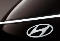 hyundai en buyuk elektrikli modelini bruksel otomobil fuarinda tanitiyor