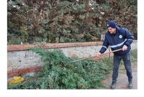 kartepede mezarliklara duzenli bakim