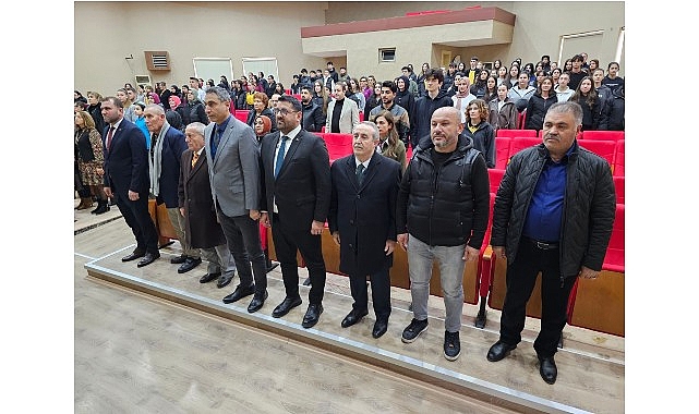 mehmet akif ersoy vefatinin 89 yilinda golcukte anildi