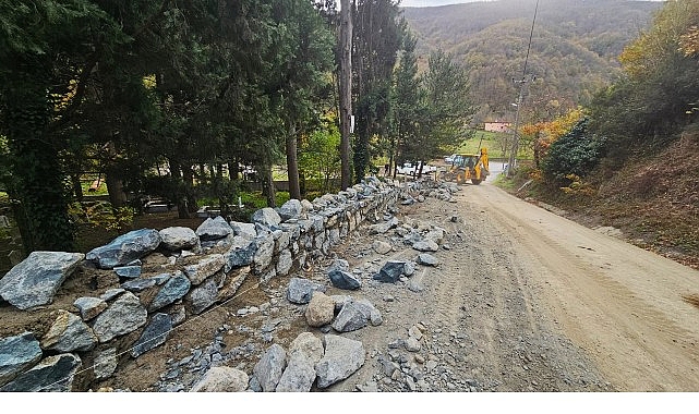 Mezarlıklara 6 bin metreküp taş duvar inşa ediliyor 1 mezarliklara 6 bin metrekup tas duvar insa ediliyor