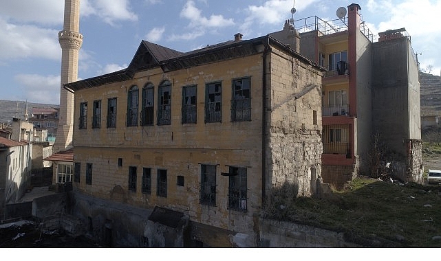 Nevşehir’in Mimari Hafızasına Saygı: Atabey Konağı, Halkla Buluşmaya Hazırlanıyor 1 nevsehirin mimari hafizasina saygi atabey konagi halkla bulusmaya hazirlaniyor