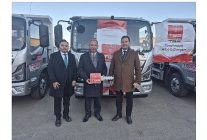 salihli belediyesine yeni cop toplama kamyonu