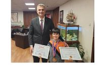 turkiyenin ve golcukun gururu sarp arel baskan sezere konuk oldu