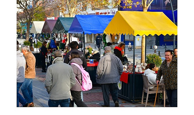 ureten kadin meydani zubeyde hanim parkinda