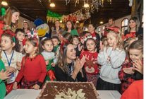 yuvamiz izmirli cocuklara yeni yil surprizi