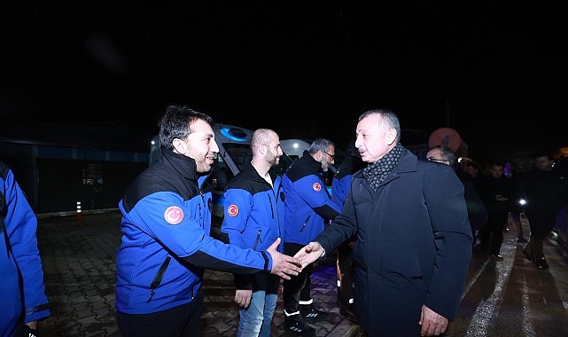 baskan buyukakin itfaiye ve saglik calisanlarini da unutmadi