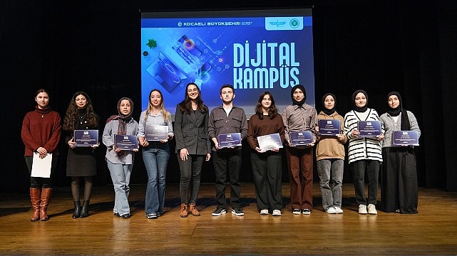 dijital kampuste yetisen 235 genc sertifikalarini aldi