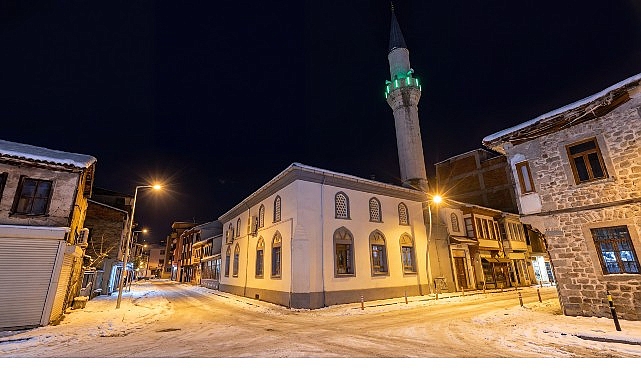 İnegöl Yeni Yılın İlk Sabah Namazında Buluştu 1 inegol yeni yilin ilk sabah namazinda bulustu